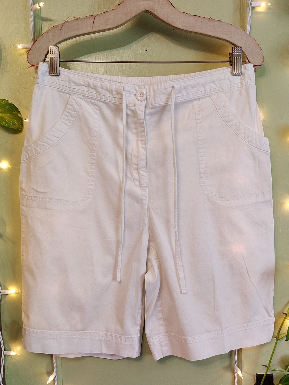 Women's Karen Scott White Bermuda 4 Pocket Shorts 12